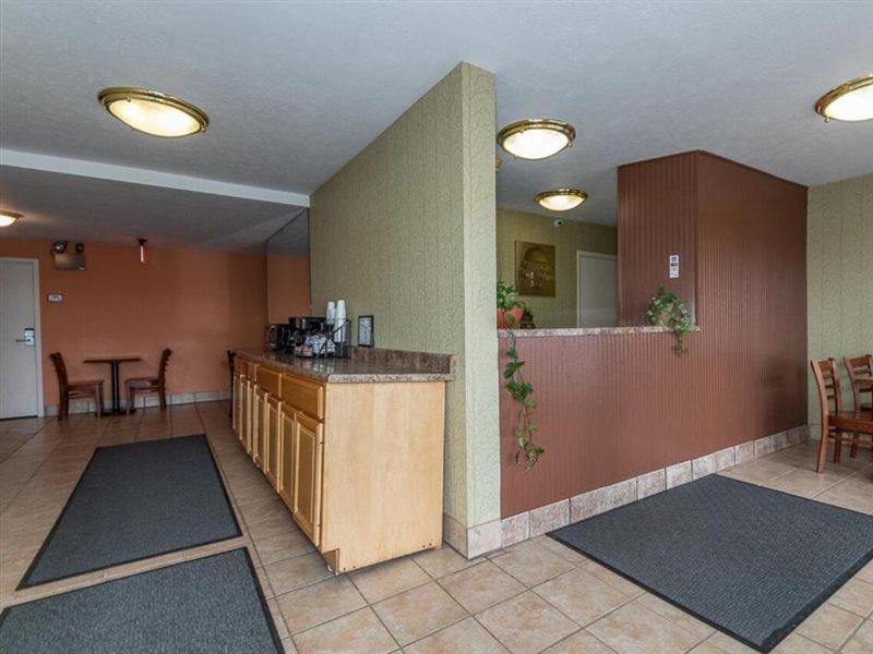 Americas Best Value Inn Ashtabula/Austinburg Exterior foto